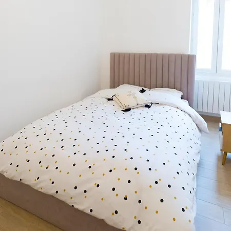 Jardin Des Muses - 2 Pieces - Parking Carre D'or