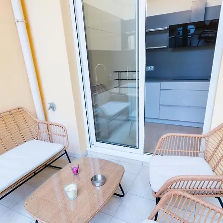 Jardin Des Muses - 2 Pieces - Parking Carre D'or Apartment